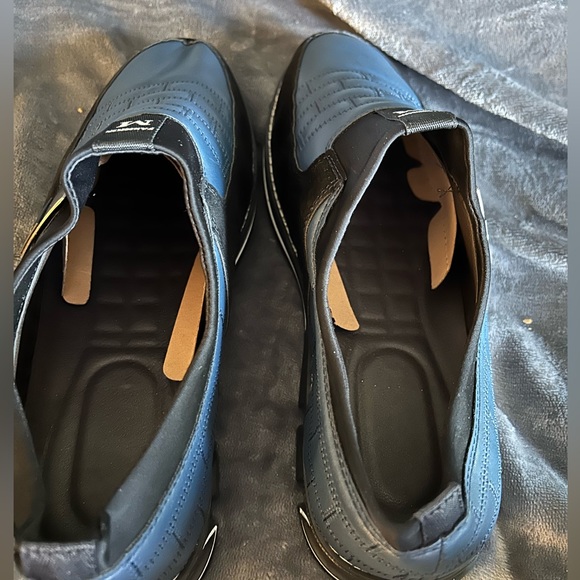 New never worn Men’s size 12 1/2 Fashion M blue athletic shoe. - Picture 2 of 7